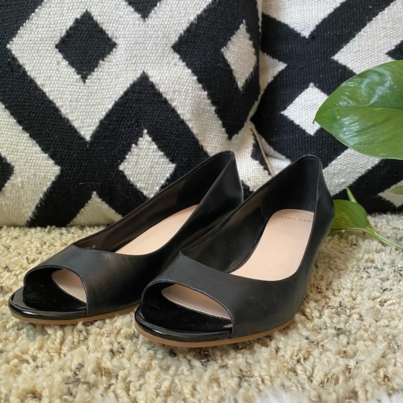 Black Cole Haan Shoes - Picture 2 of 6